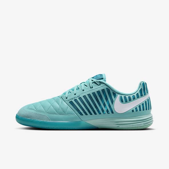 Nike resistant shoes top